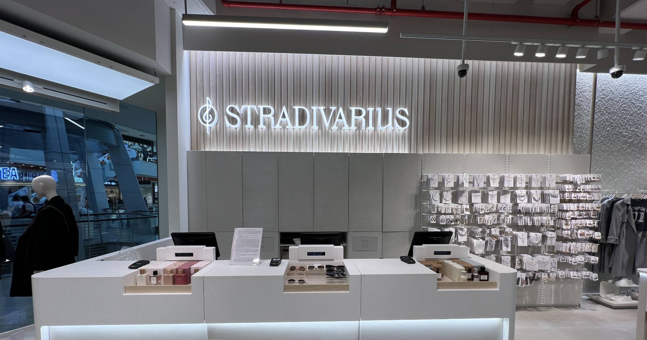 STRADIVARIUS-MARMARAPARK3